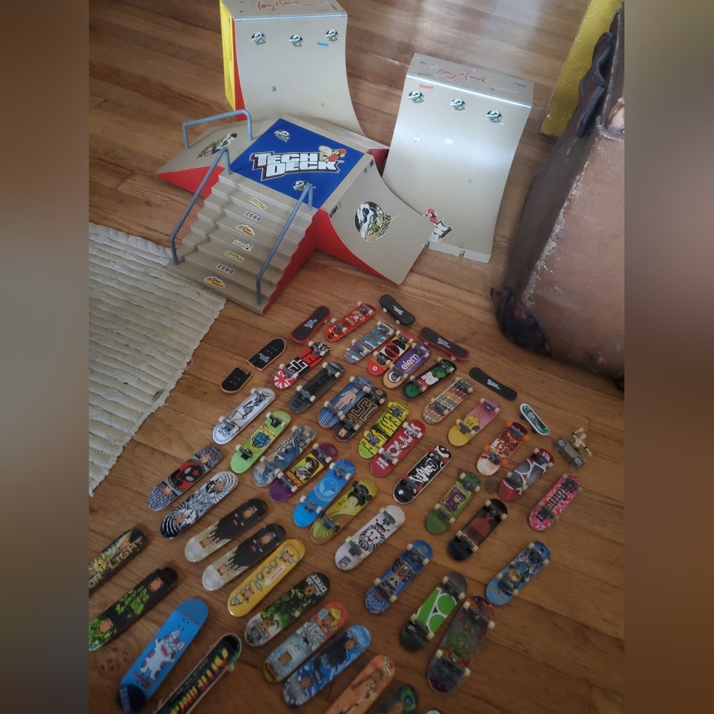 Vintage Tech Deck Fingerboard Skate Ramp, Half Pipes and Skateboards